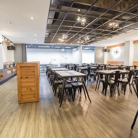 Traveller Inn Tiehua Cultural And Creative Hotel Taitung Exterior photo